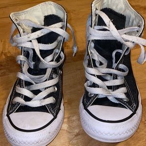 Black Converse size 5